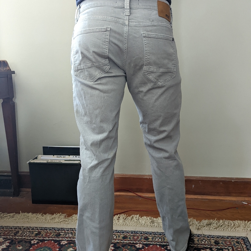 Jeans - Picture 2 of 3